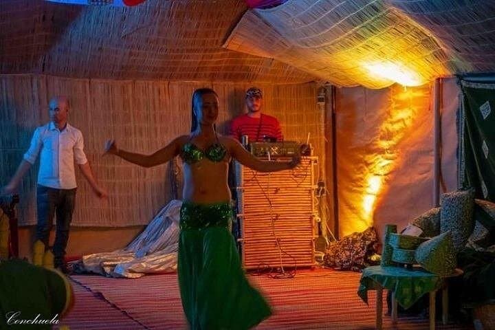 Agafay Oriental Dance Show